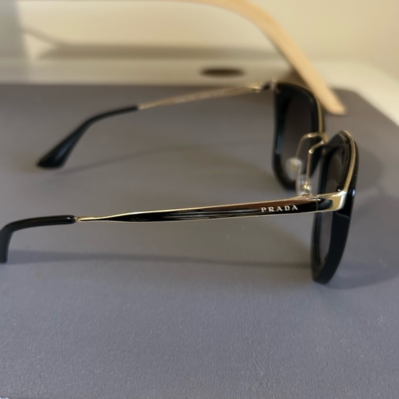 Prada Cinema Authentic Sunglasses with case - Picture 6 of 8